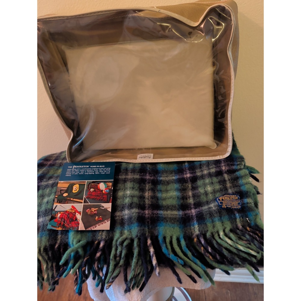 Vintage Pendleton Robe Blanket In A Bag W Cushion.New Old Stock.Stadium Seat.